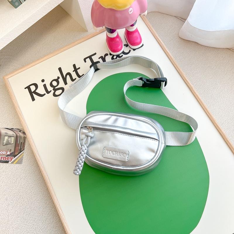 

Cartoon Kids Cute Chest Bag In Various Colors Designed For Outings Fashionable срібний