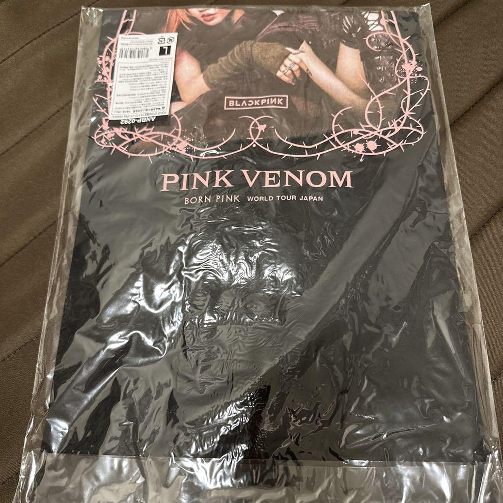 [USED] BLACKPINK PINK VENOM T-shirt L size