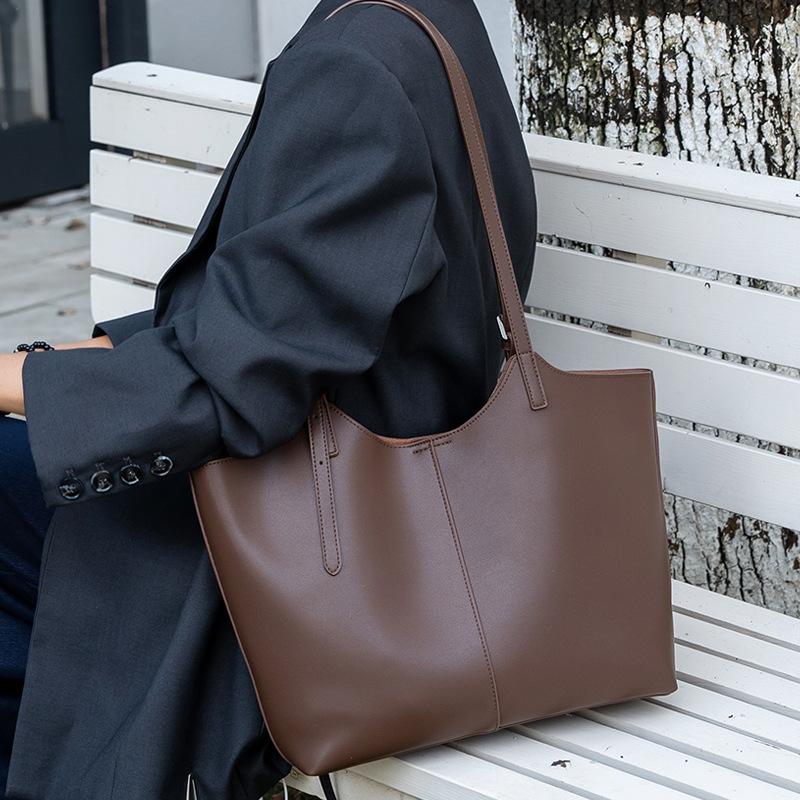 Genuine leather autumn and winter new tote bag, high-end versatile cowhide solid color commuter bag, large capacity shoulder armpit bag