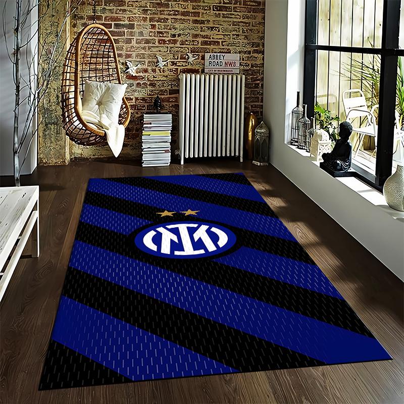 Tapis Rayé Inter Milan Bleu et Noir avec Logo de l'Équipe, Étoiles Convient pour une utilisation comme tapis antidérapant pour salon chambre canapés