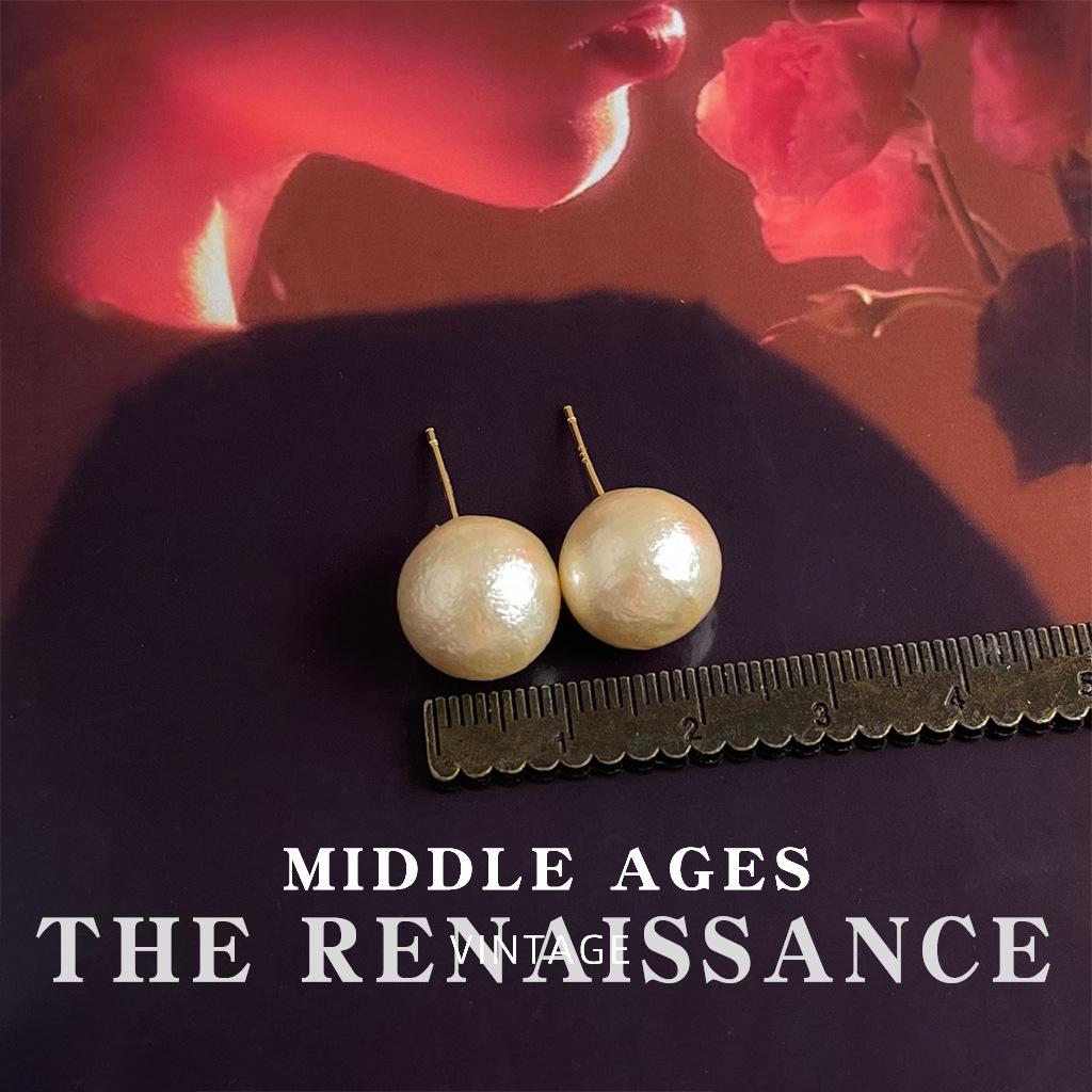 

French Vintage Champagne Real Cotton Pearl Stud Earrings Commuter Earrings
