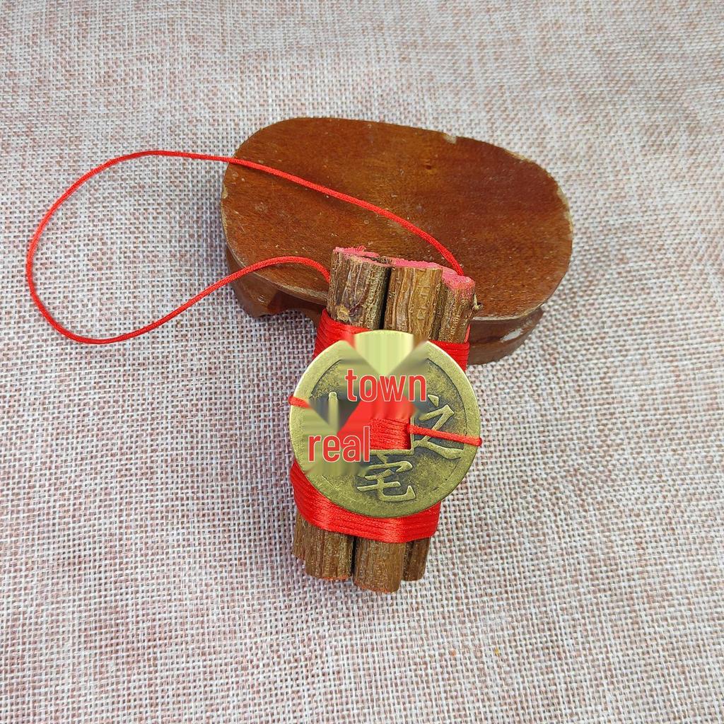 Peach Wood Five-Color Thread Pendant Set, 7-Piece, 7 cm: Worry-Dissolving Decor for Living Room and Bedroom