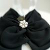 LUDE Perlen Chiffon Band Anstecknadel