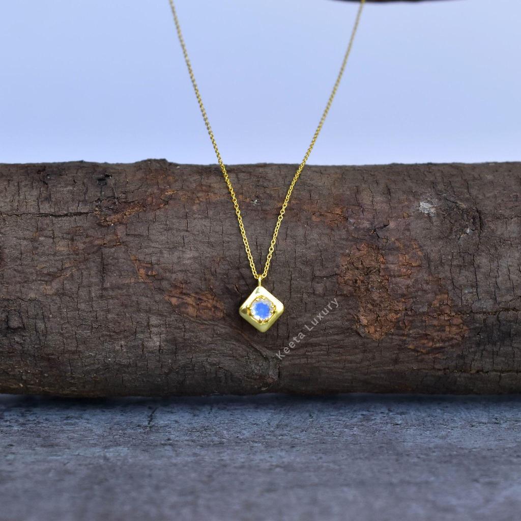 Genuine Rainbow Moonstone necklace, Moonstone Faceted round necklace, Moonstone 14K Gold necklace, Crystal necklace, Bridesmaid jewelry
