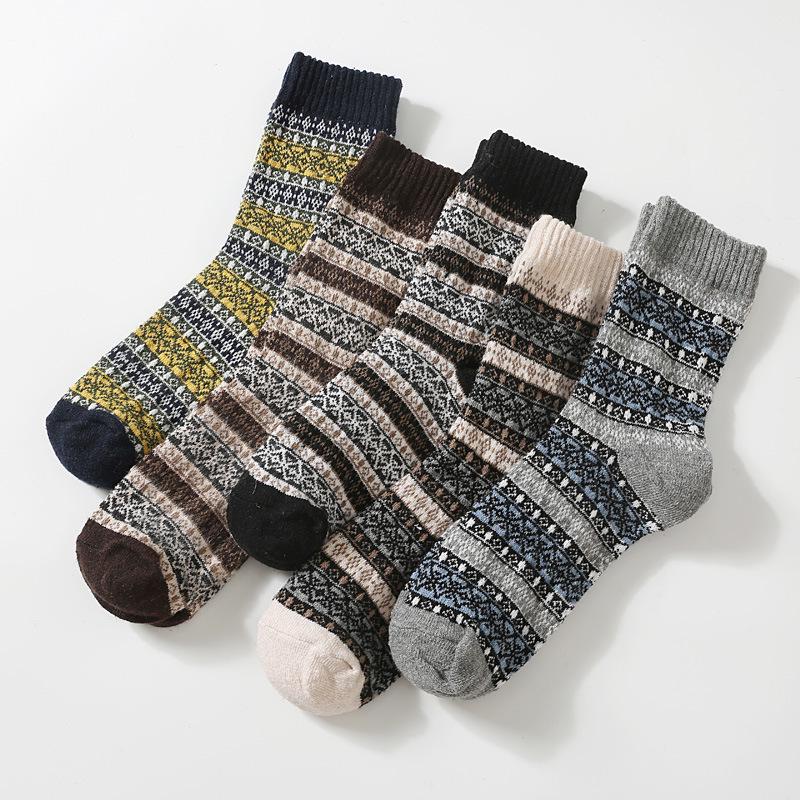 Men's Autumn/Winter Thick Warm Wool Mid-Calf Socks - Japanese Retro Ethnic Style, Small Diamond Pattern