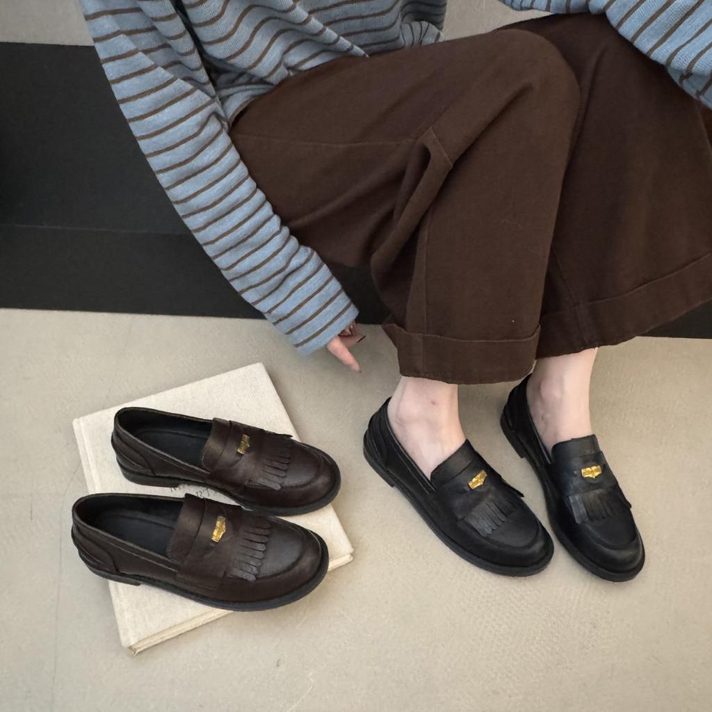 Loafers women's one-pedal 2025 spring and autumn new fashion versatile British lazy love thick heel small leather shoes