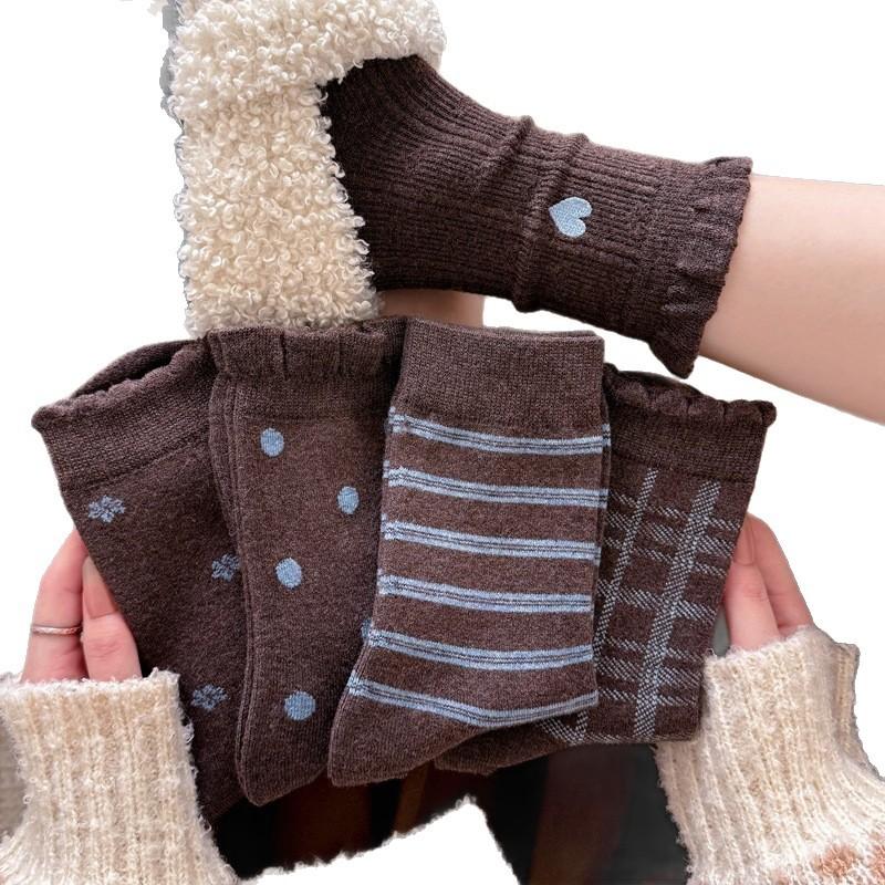 Autumn and Winter Striped Heart-shaped Coffee-colored Wool Socks, Polka Dot Mid-calf, Retro and Versatile, Pile Socks for Women
