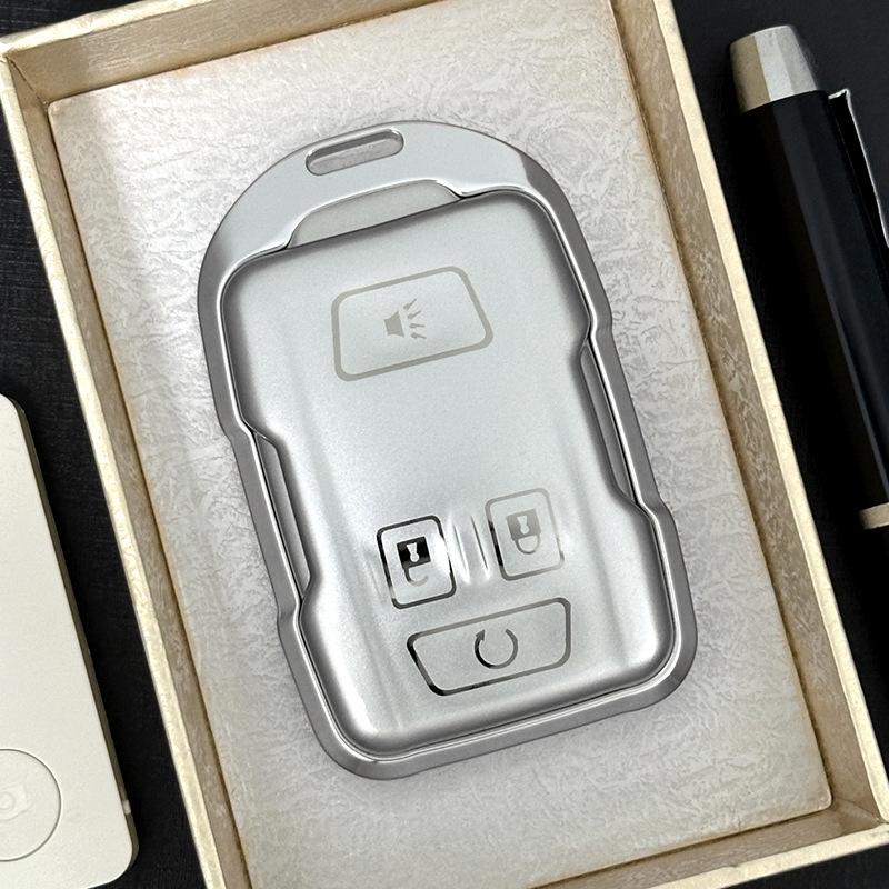 GMC Silverado Car Key Cover: TPU Full Coverage with Aluminum Alloy Buckle