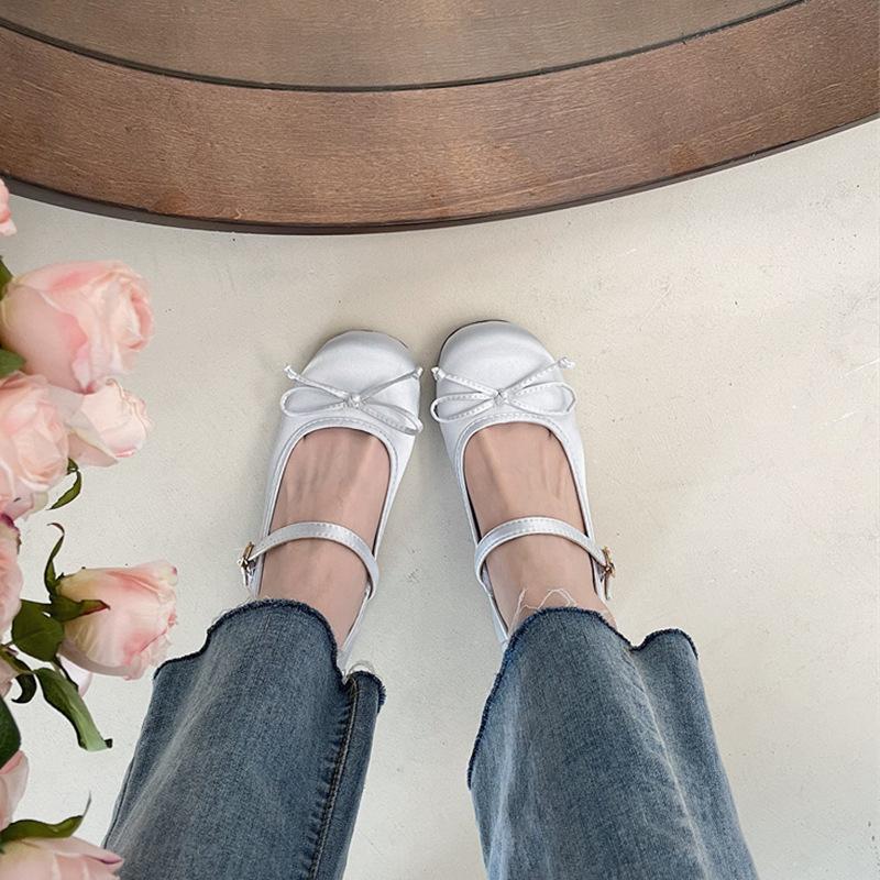 Korean Version of Sweet and Cute Fairy Style Mary Jane Single Shoes, Spring Light Mouth Thick Heel Lolita with Skirt Shoes