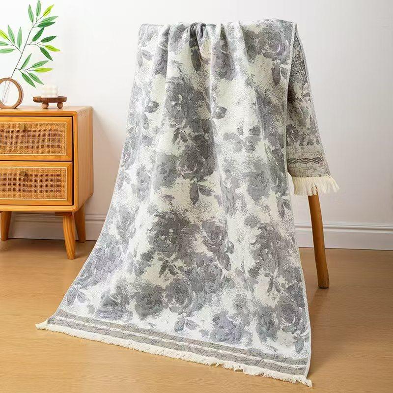 Ethnic Style Oversized Pure Cotton Jacquard Bath Towel with Tassels - Thickened Multi-layer Gauze.