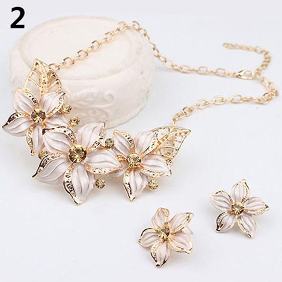 Fashion Women Rhinestone Flower Statement Pendant Necklace Earrings Jewelry Set