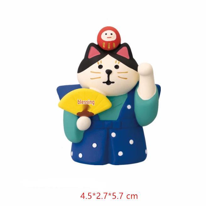 Japanese New Year Horse Zodiac Miniature: Cat Zakka Resin Craft Desktop Ornament