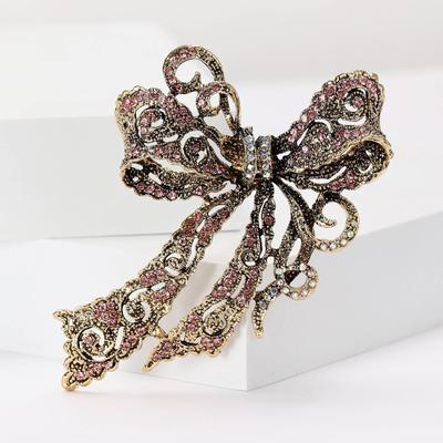Rhinestone Broş Alaşım Elektrokaplama Retro Fiyonk Kadın Broşu Üst Düzey Aksesuarlar İğne