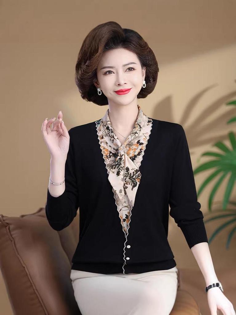 Mom's 2026 Stylish Spring T-Shirt: Faux Two-Piece Autumn Blouse for Middle-Aged Women