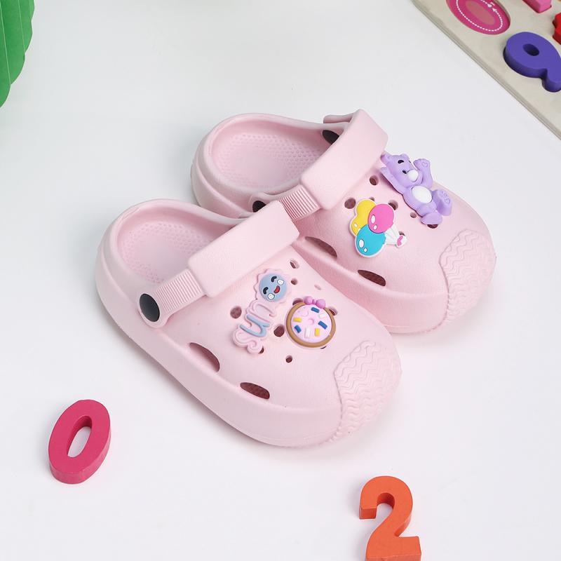 New Children's Garden Shoes Boys Girls BaoTou Non-collision Summer Soft Bottom Wear Slippers Outdoor Beach Sandals