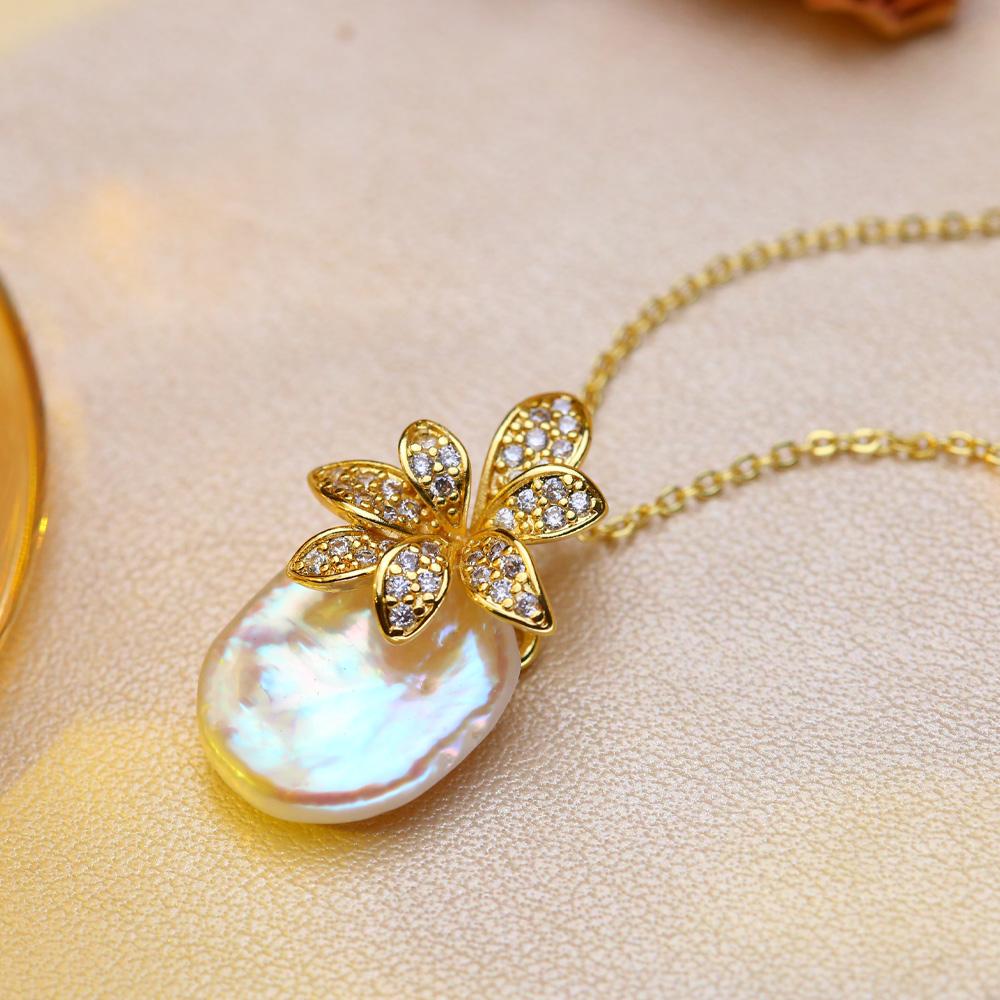 SENIKO Natural Freshwater Big Baroque Pearl Necklaces For Women Fashion Flower Cubic Zirconia Pendant With Chain Birhday Gift