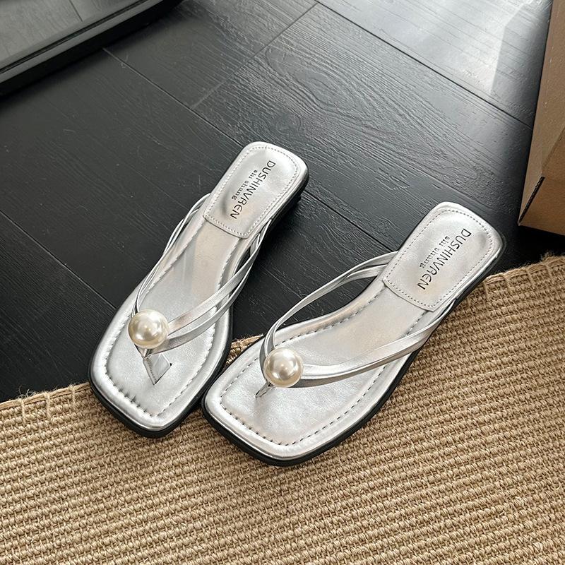 

Pearl flip-flops women s spring 2025 new fashion outer wear toe beach slope heel cool slippers 40 серебряный