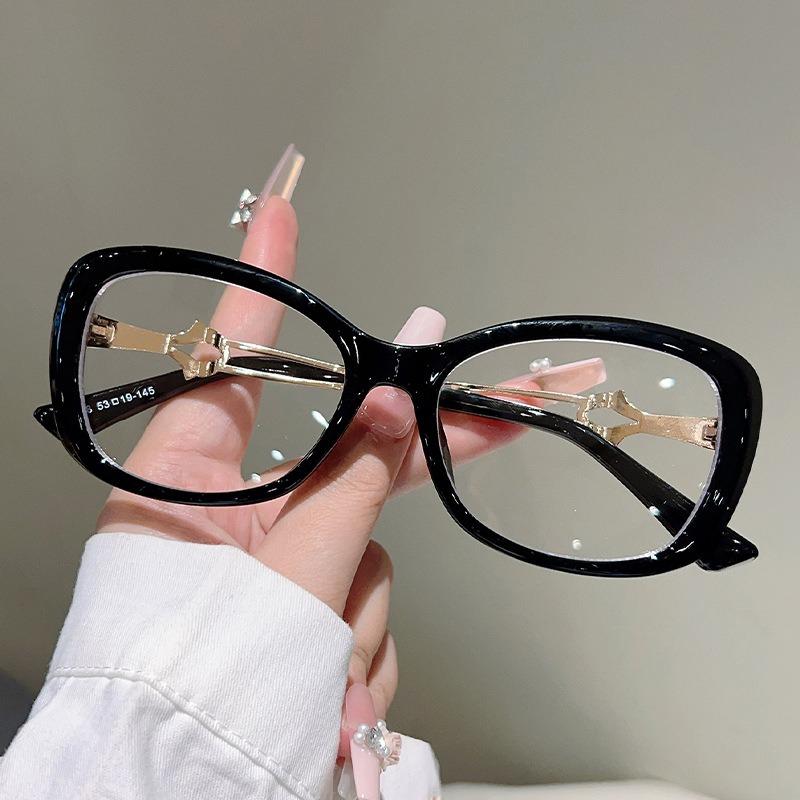 Metal Hollow-out Frame Anti Blue Light Cat Eye Eyeglasses Men Women Fashion Splicing Color Large Frame Street Photography Glasses