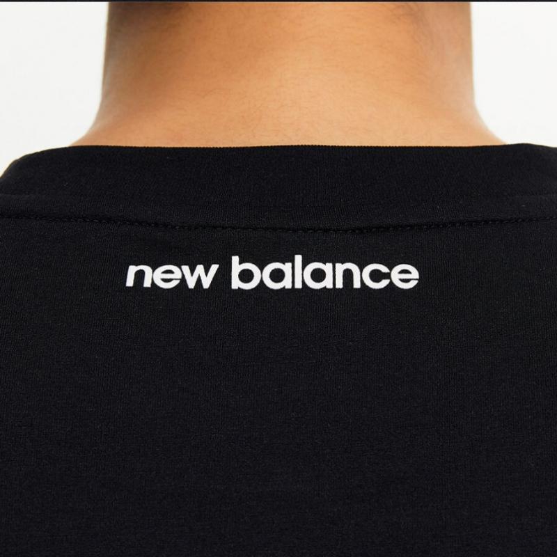 New Balance Uni Frozen Small Logo T shirT Black Nbnegco210