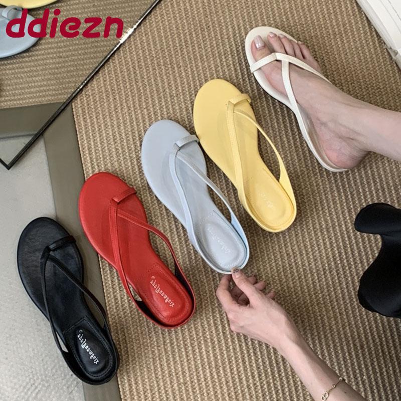 Fashion New Footwear Low Heel Slides Women Slippers Shoes Fashion Round Toe Ladies Heeled Slippers Female Sandals Shoes Flip Flops