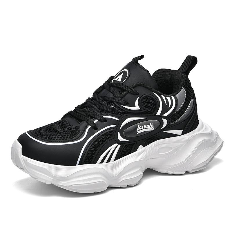 Dad Shoes Lightweight 2025 New Couple Shoes Middle School Students Breathable Mesh Surface Increased Black and White Casual Sports Style