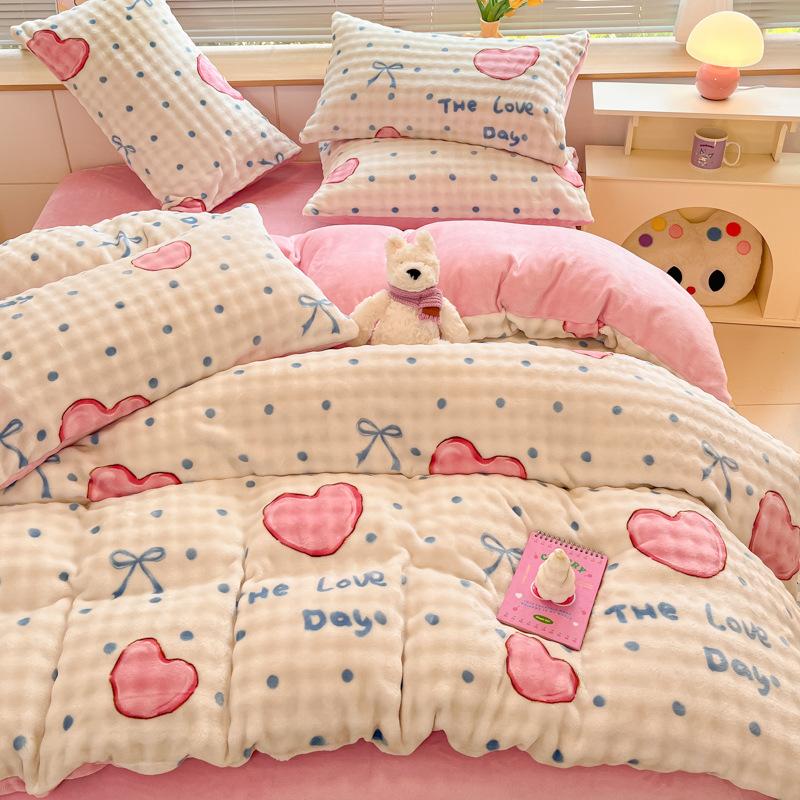 Light luxury thickened milk fleece four-piece set imitation rabbit fleece carved quilt cover high-end bed sheet household warm bedding three-piece set
