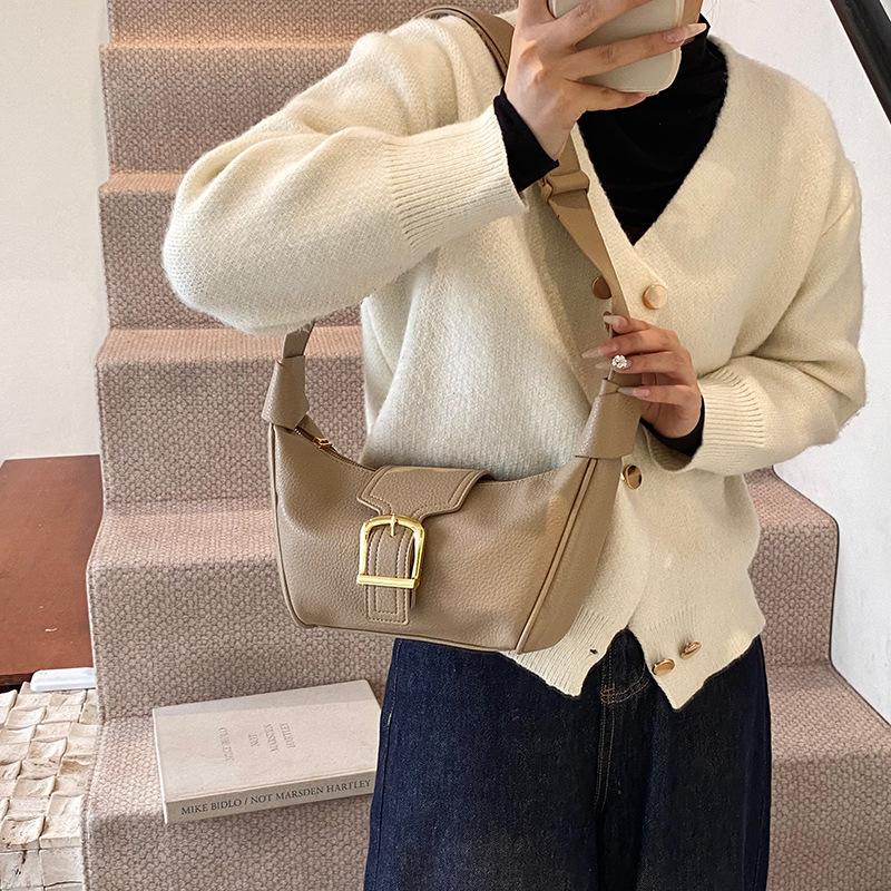 2025 premium new armpit saddle bag women's bag necklace oblique span long retro niche women's bag