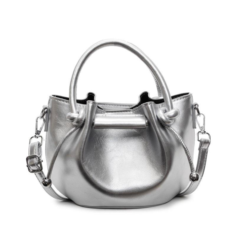 Popular Hot-selling Korean Version of Simple Pleated Small Fresh Portable Bucket Bag Oil Wax Leather Texture Commuter Messenger Women's Bag