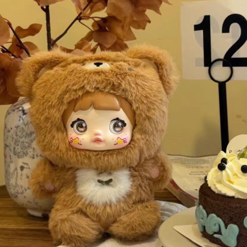 Nommi v1 cute plush toy ornament, festive atmosphere gift, festive hanging decoration bag accessories(Gift of baby clothes)