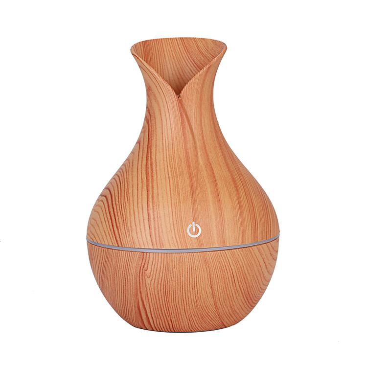 Hot Mini Portable Car Diffuser Essential Oil Car Scent Diffuser Machine Electric USB Aromatherapy Diffuser Humidifier Vase USB Cable