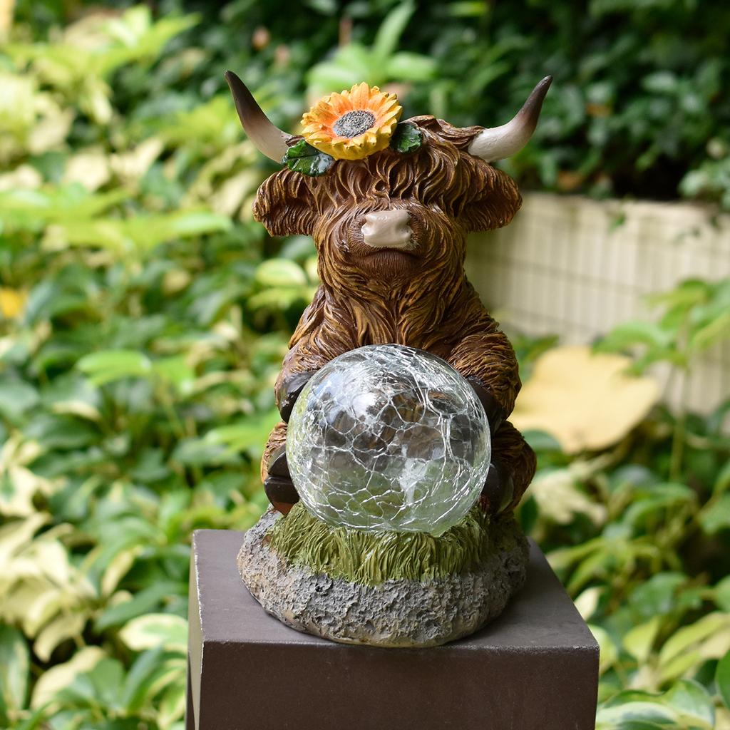 JYL TS/143,Solar Highland Cow Figurine Yak Garden Statue Outdoor Garden Decor Resin Craft