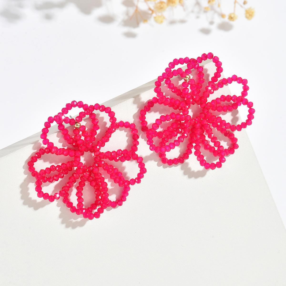 

Bohemian-inspired asymmetrical beaded openwork floral earrings Vacation vibes Retro elegance Sweet charm розы красного