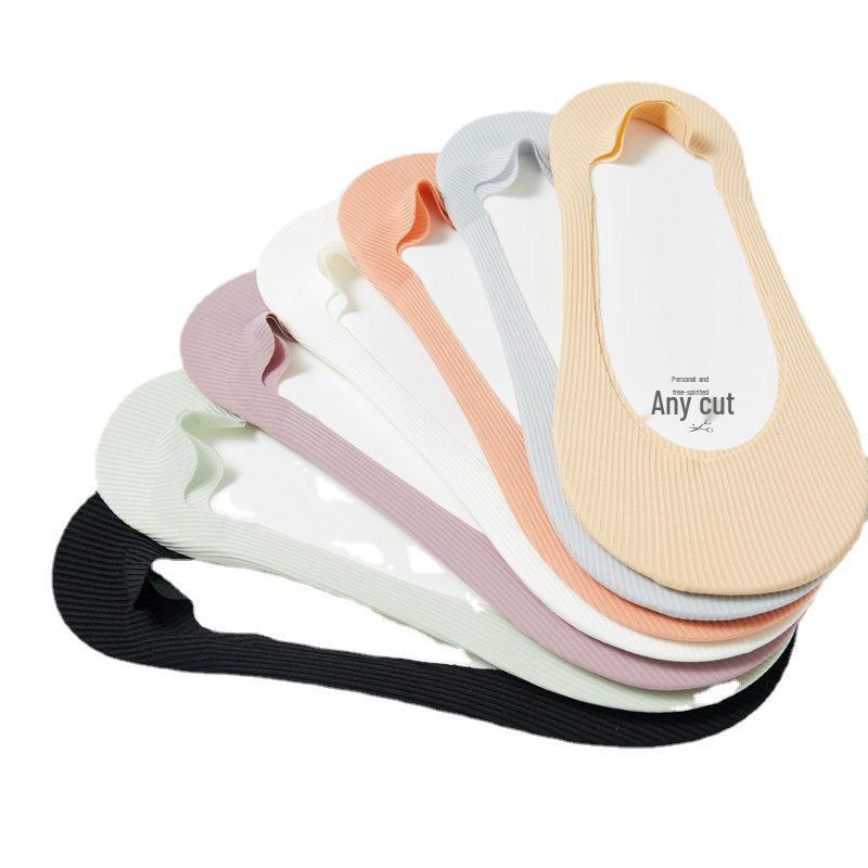 Women's Ice Silk Low-Cut Socks - Silicone Anti-Slip, V-Neck Invisible Design, Summer Thin Cotton Soles, Trendy Style.