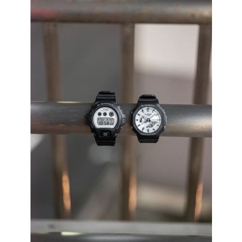 Casio Watch G-Shock Black and Brilliant White Series DW-6900WD-1JF Men's Black