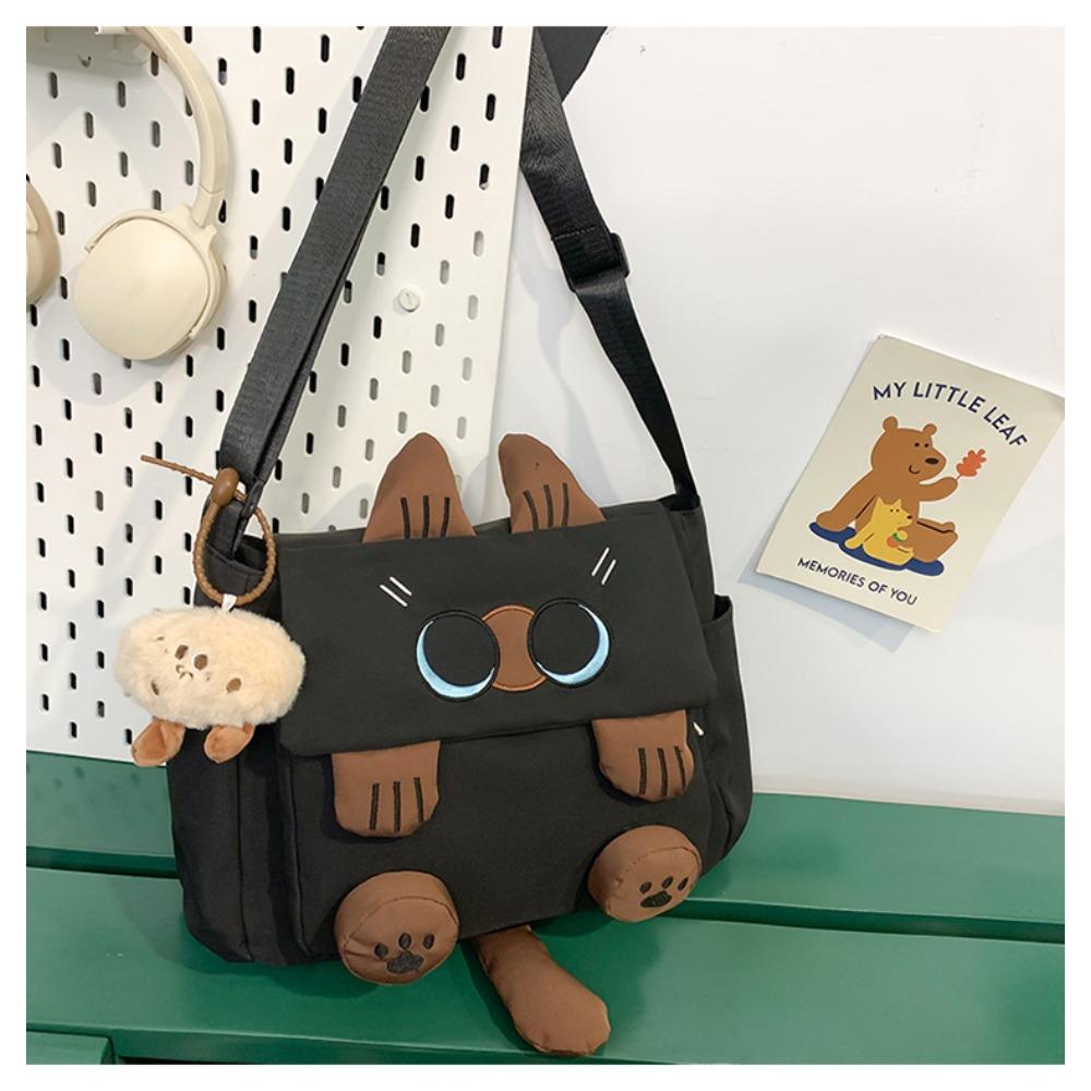 

Cute brown cat messenger women s bag college student ins wind shoulder bag Japanese sweet girl large-capacity make-up bag no pendant