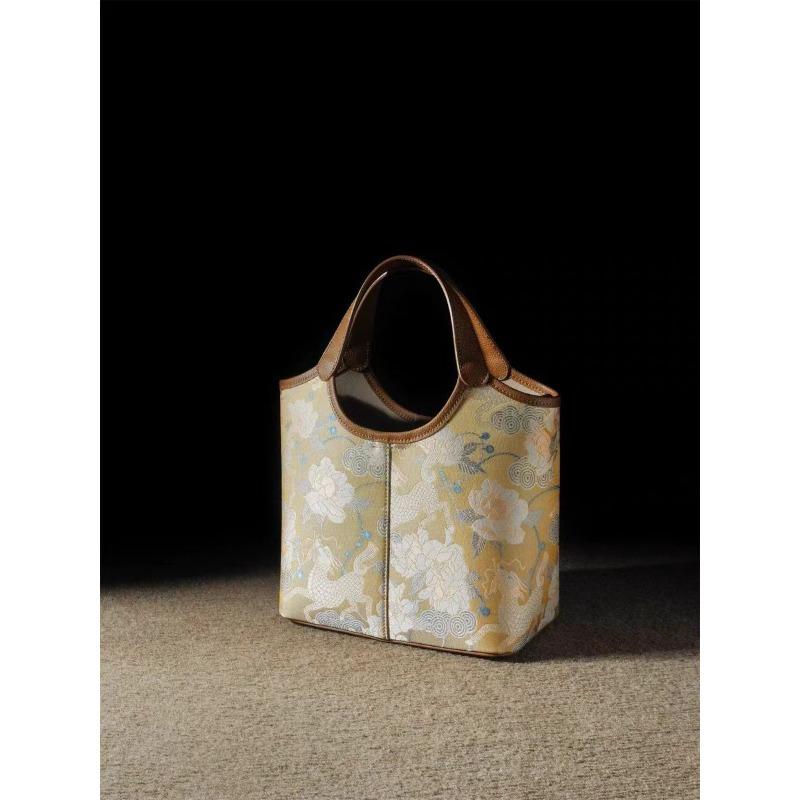 

Song Jinxin Chinese-style large-capacity tote bag New year s new unicorn peony national style portable messenger bag for mother