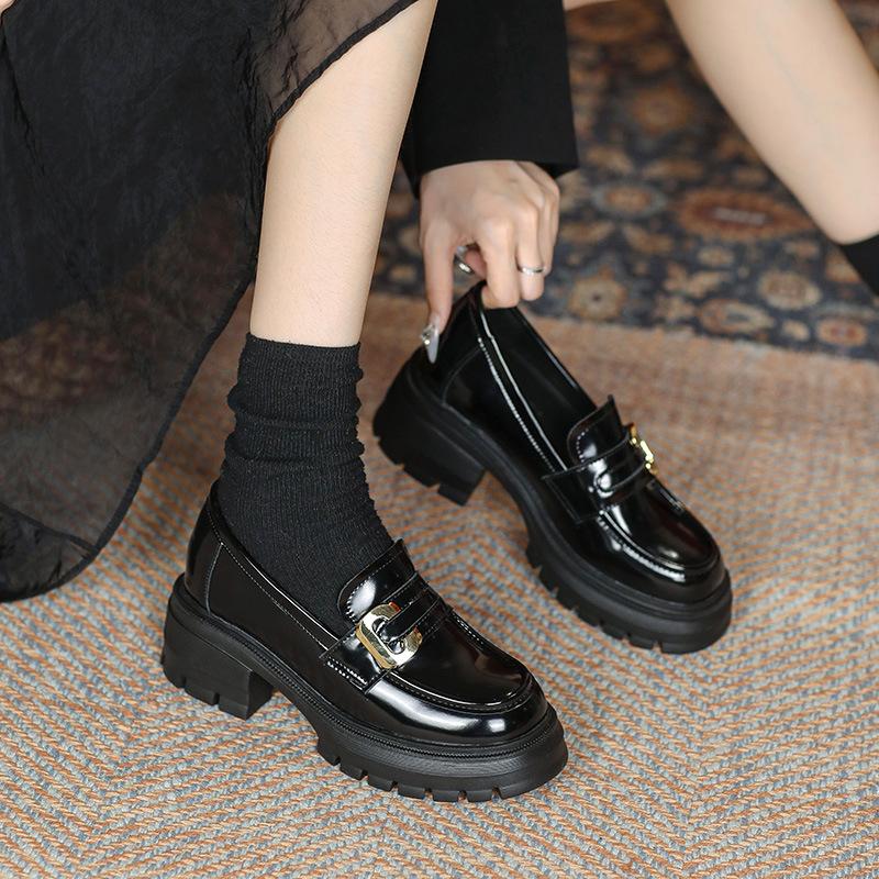 

9см толстая подошва толстый каблук ретро маленький размер яркая кожа одинарные туфли для женщин 23 новые маленькие кожаные туфли для женщин 33