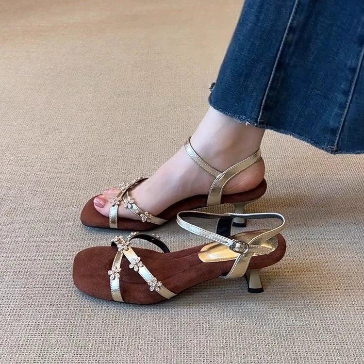 French square head rhinestone flower cross with open-toed sandals women's 2025 new summer wear with skirt one-word sandals
