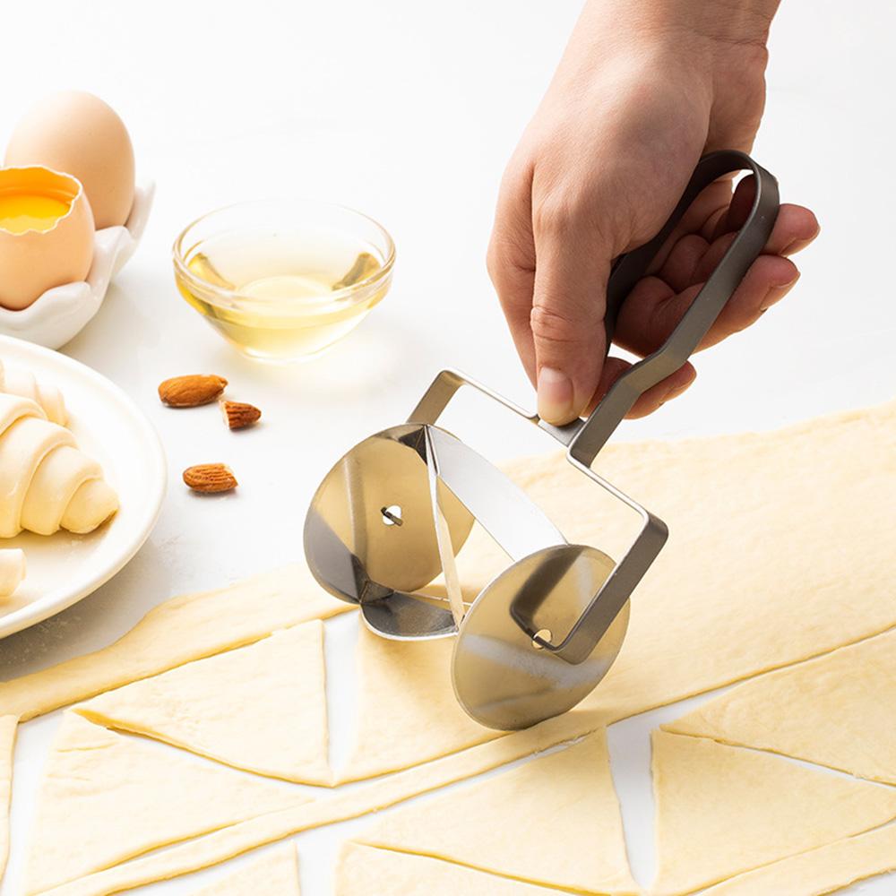 1Pcs 304 Stainless Steel For Making Croissant Bread Dough Pastry Rolling Cutter Machine Household Baking Tools argento