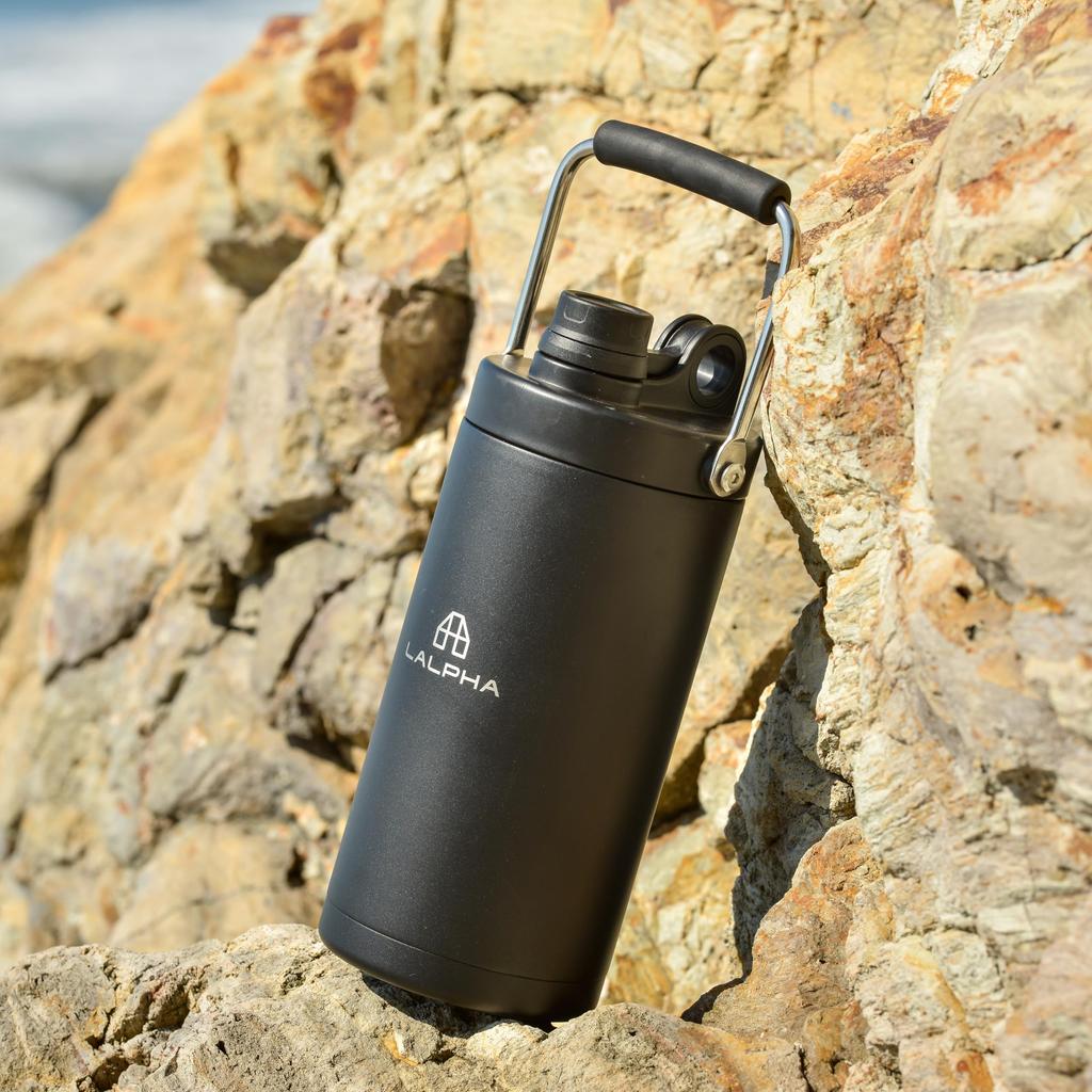 LALPHA Ice Jug Ice Container Jug Insulation Vacuum Insulation Ice ICE Cold Hot Compatible Stainless Steel Camping Outdoor 1.8L Cold/Hot CK-180BK