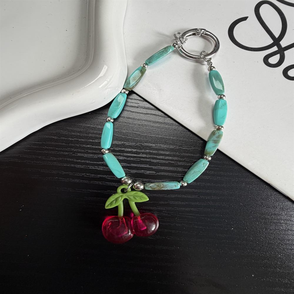 Этнический зеленый бусинный брелок-шарм с подвеской-вишней Ethnic Green Beads Cherry Pendant + Card