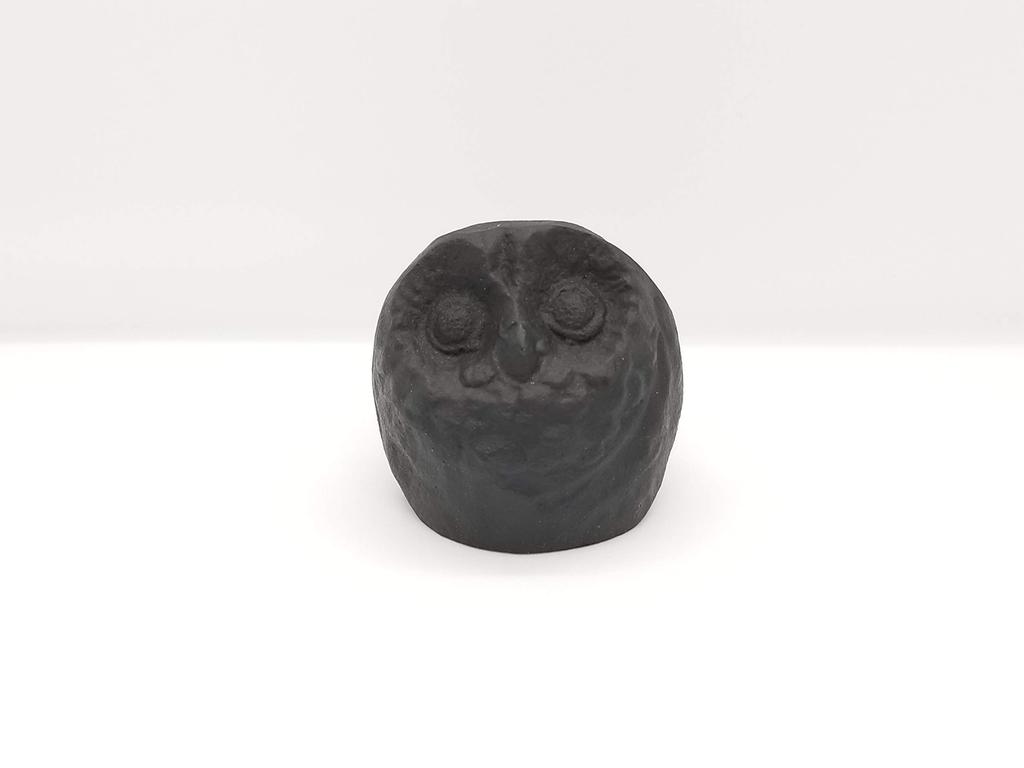 Iwachu Paperweight, Large Owl, Black, 30021, Designer Accessories, Nanbu Ironware