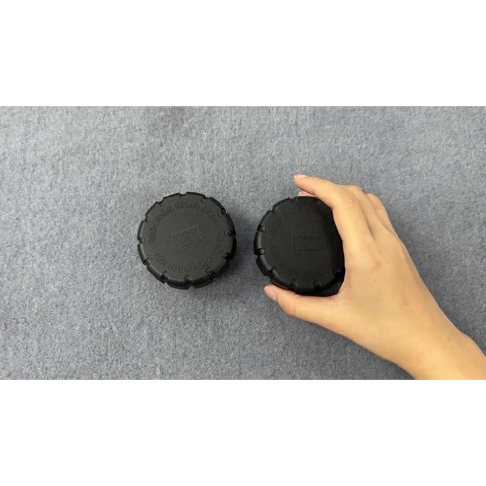 2105010615 Radiator Coolant Reservoir Tank Cap For Mercedes C63 AMG CL500 CLA250