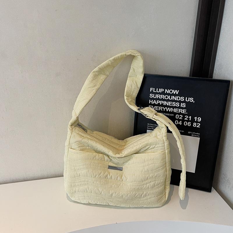 Casual large-capacity cloth bag women's new versatile underarm bag shoulder bag commuter messenger bag bag bag