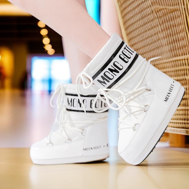 Size 33 Boots Women's 2025 Warm New Ski Winter Moon Thickened Medium Tube Waterproof and Non-slip Snow Space