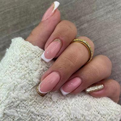 24 szt./zestaw Szybkie Paznokcie Złoty Brokat Biała Krawędź Sztuczne Paznokcie Naklejka Nadające się do Noszenia Wodoodporne Manicure Gotowe Paznokcie