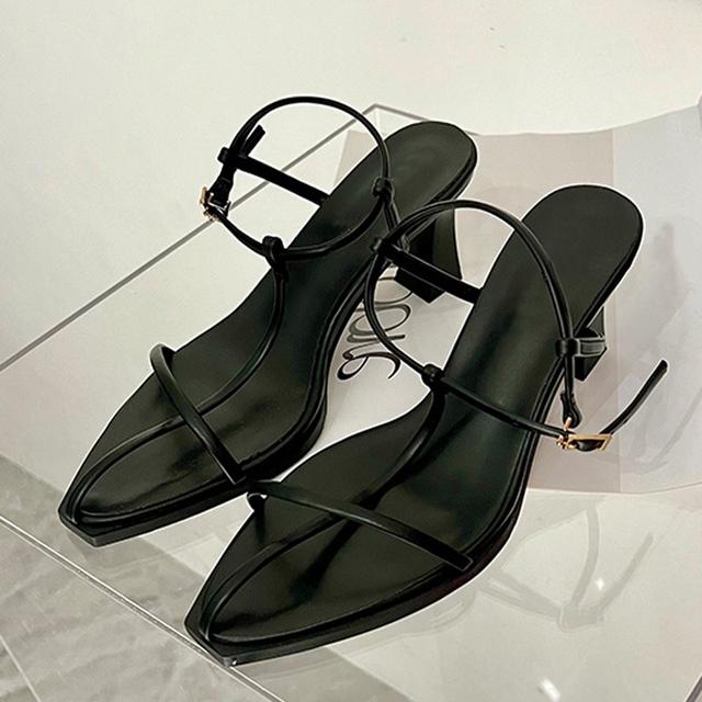 

Liyke/летние повседневные уютные сандалии-гладиаторы, женская обувь на низком каблуке, модные зеленые с узким ремешком и открытым носком, с пряжкой и ремешком Sandalias Mujer 39 чёрный