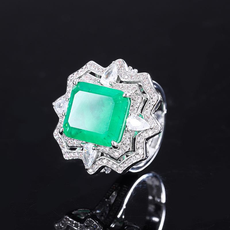 

Jewelry Retro Simulation Emerald Pendant Ring With Diamond Print Set Main Stone