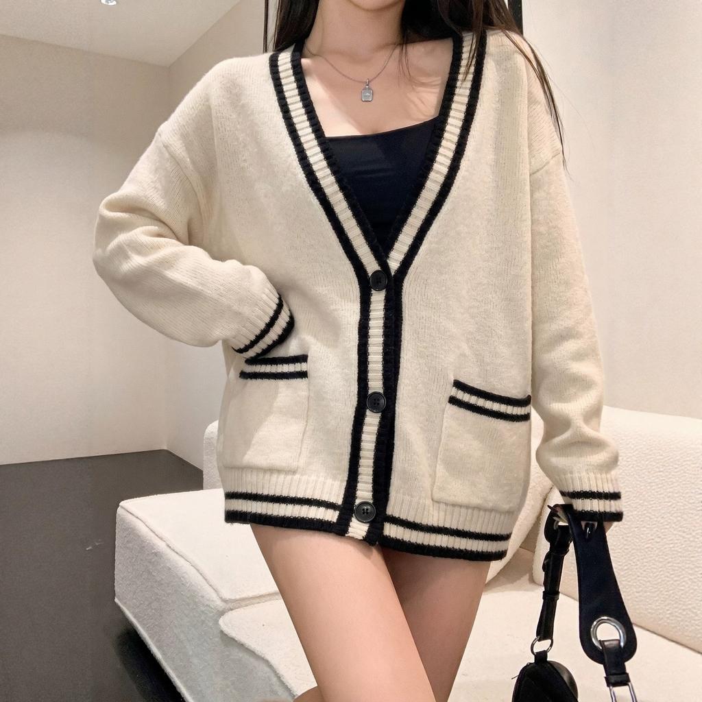 Contrasting color pocket knitted cardigan jacket women's high-end sense loose and lazy college style autumn and winter outer sweater