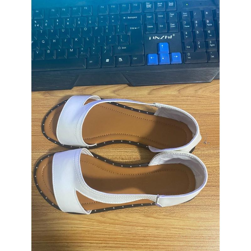 

Женская обувь лето новая однотонная с вырезом «рыбий рот», заклепками, открытым носком, на плоской подошве, большого размера, модные сандалии женские 36